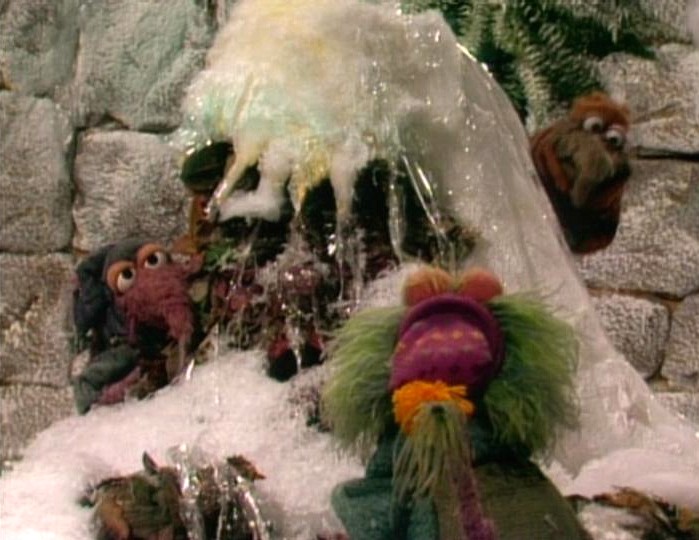 Frozen Muppets - Blanket of Snow