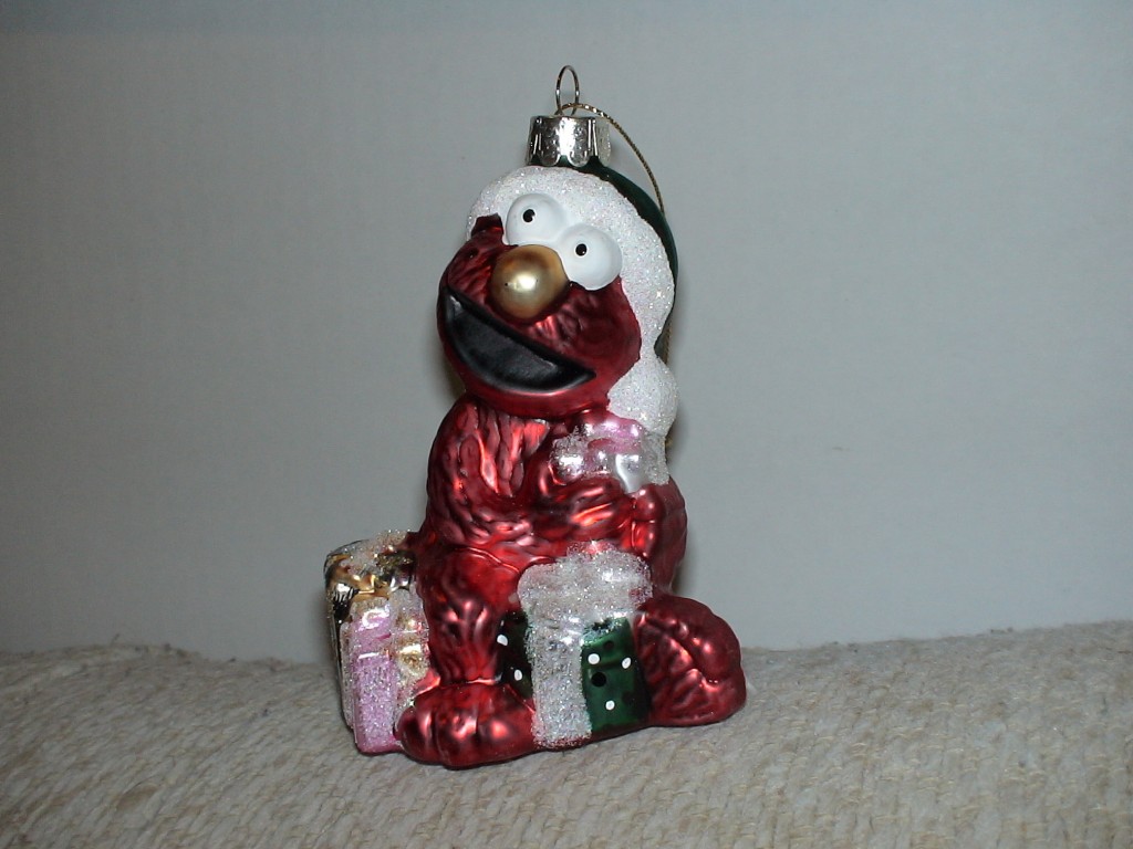 Elmo ornament, Kurt S. Adler, 2008. Submitted by Jes E. Score: 2.84
