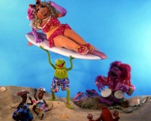 Kermit_piggy_beach