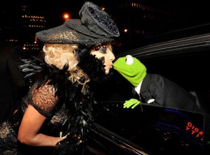 Muppets and Lady Gaga to Have Dueling Costumes This X-Mas
