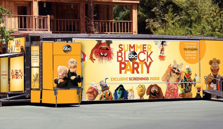 New Muppet Show Going On Tour with Mobile Muppet Theater