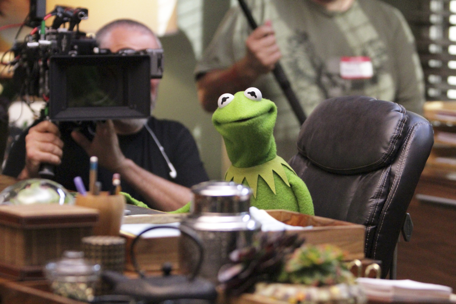 Miss the First Episode of The Muppets? Watch it Online Now!
