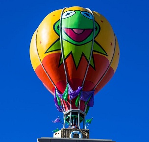 MuppetVision 3D Hot Air Balloon Broken, Sold for Parts