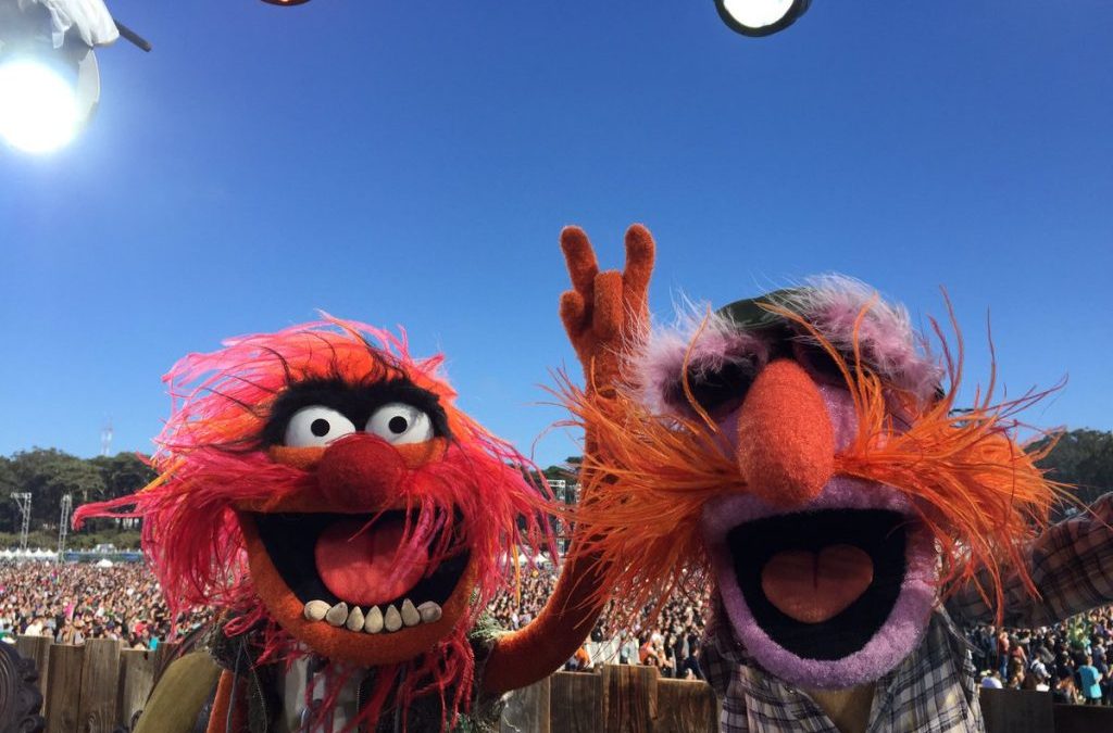 Watch The Electric Mayhem’s Live Show Right Now!