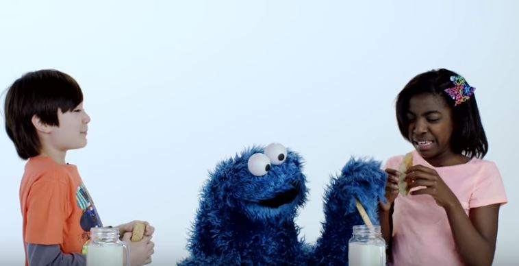 Cookie Monster Presents a Cookie History Lesson