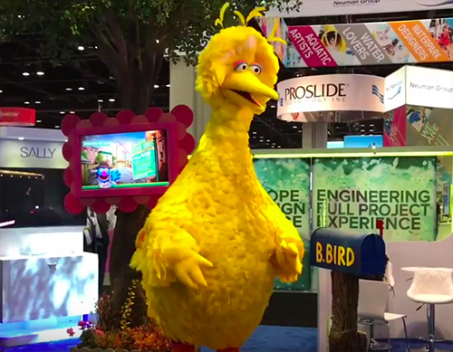 Robot Big Bird to Debut at Spanish Theme Park