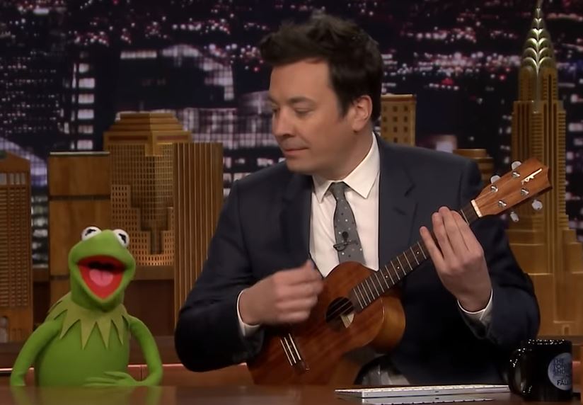 Watch Kermit Sing and Announce a Contest with Jimmy Fallon