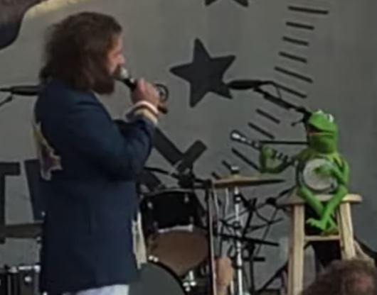Watch Kermit the Frog’s Surprise Appearance at Newport Folk Festival