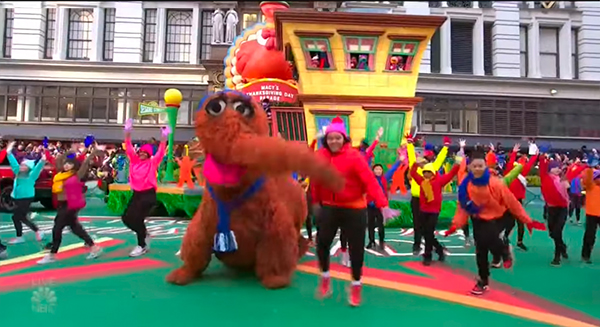 Watch Sesame Street Open the 2019 Macy’s Thanksgiving Day Parade