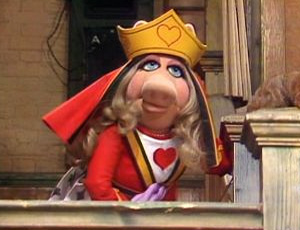 Miss Piggy, Other Less-Important Celebs to Celebrate Queen