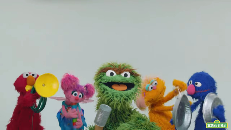 Oscar Recycles “Shake it Off” for New Sesame Parody