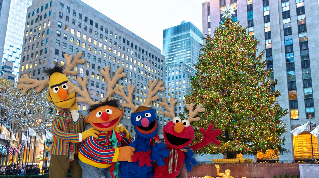 Sesame Muppets Join Rockefeller Plaza Tree Lighting