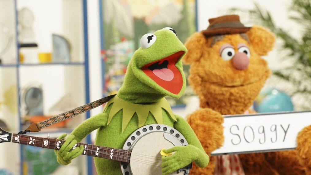WATCH: Kermit and Fozzie Unpack their Adjectives