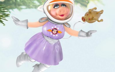 First Look: Hallmark’s Pigs in Space Ornament